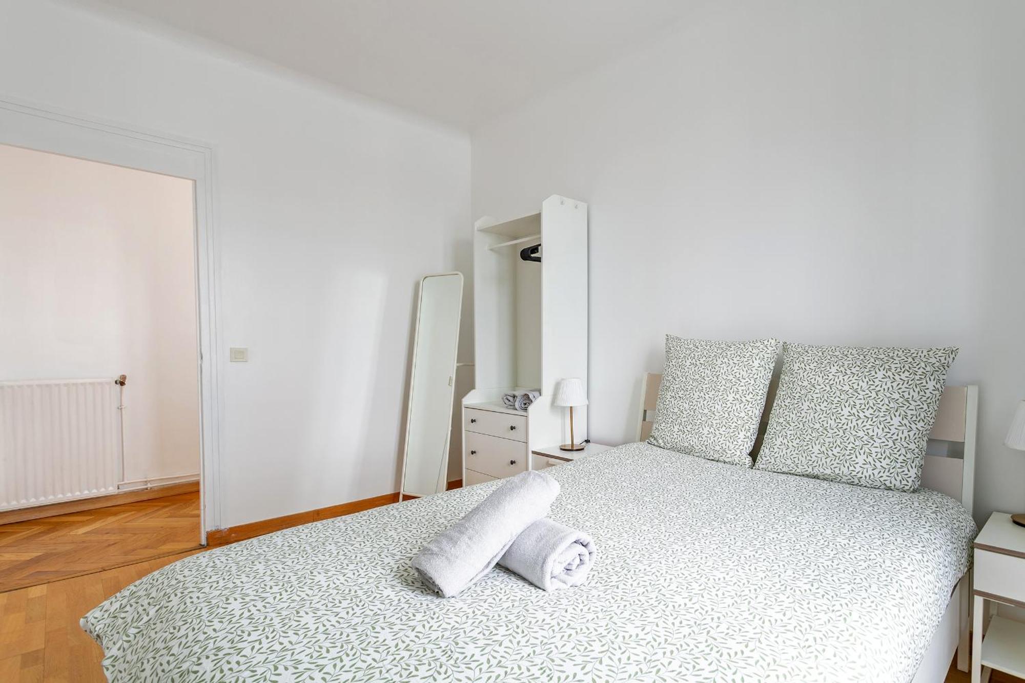 Parisian Penthouse With Large Terrasse Lägenhet Pierrefitte-sur-Seine Exteriör bild