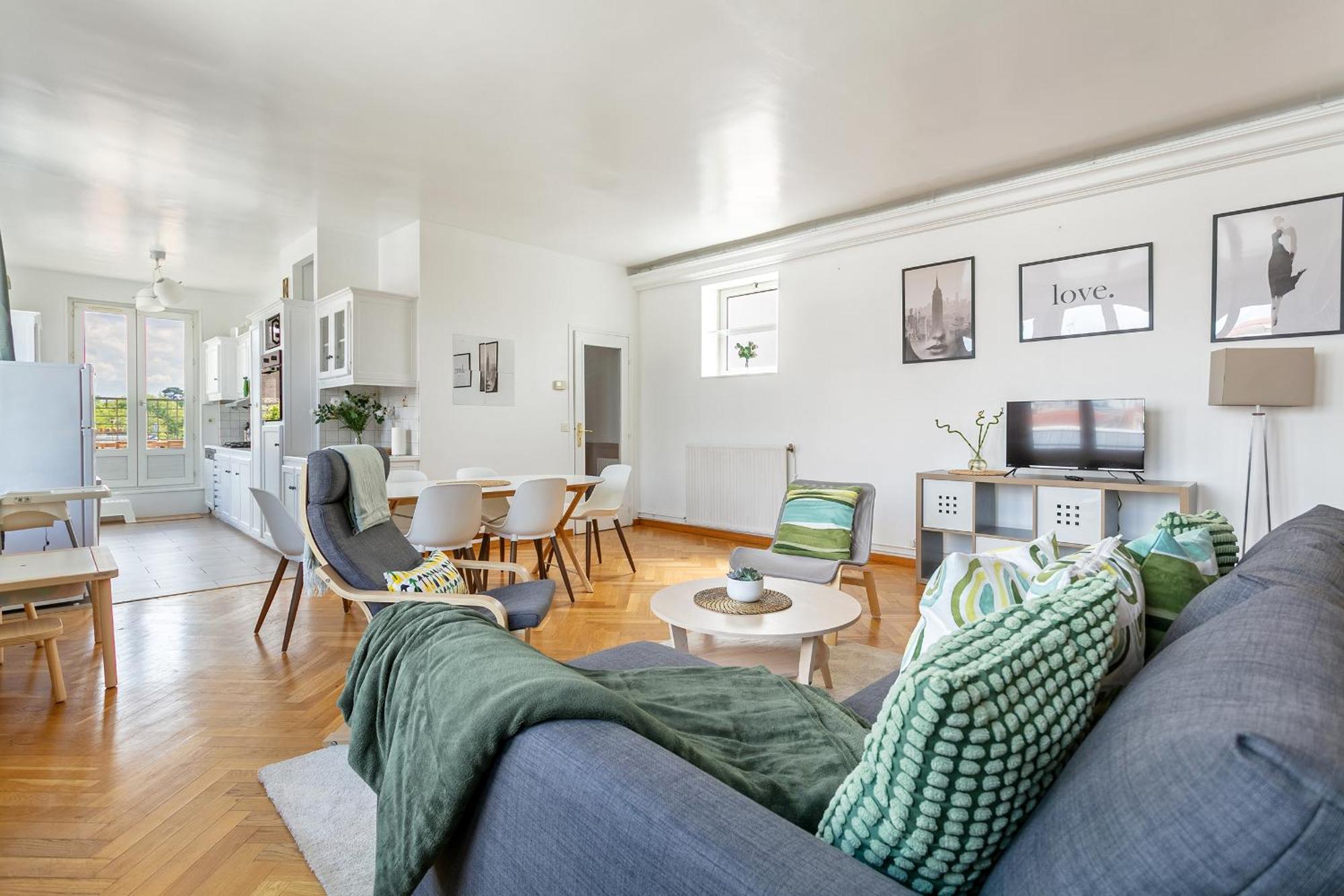 Parisian Penthouse With Large Terrasse Lägenhet Pierrefitte-sur-Seine Exteriör bild